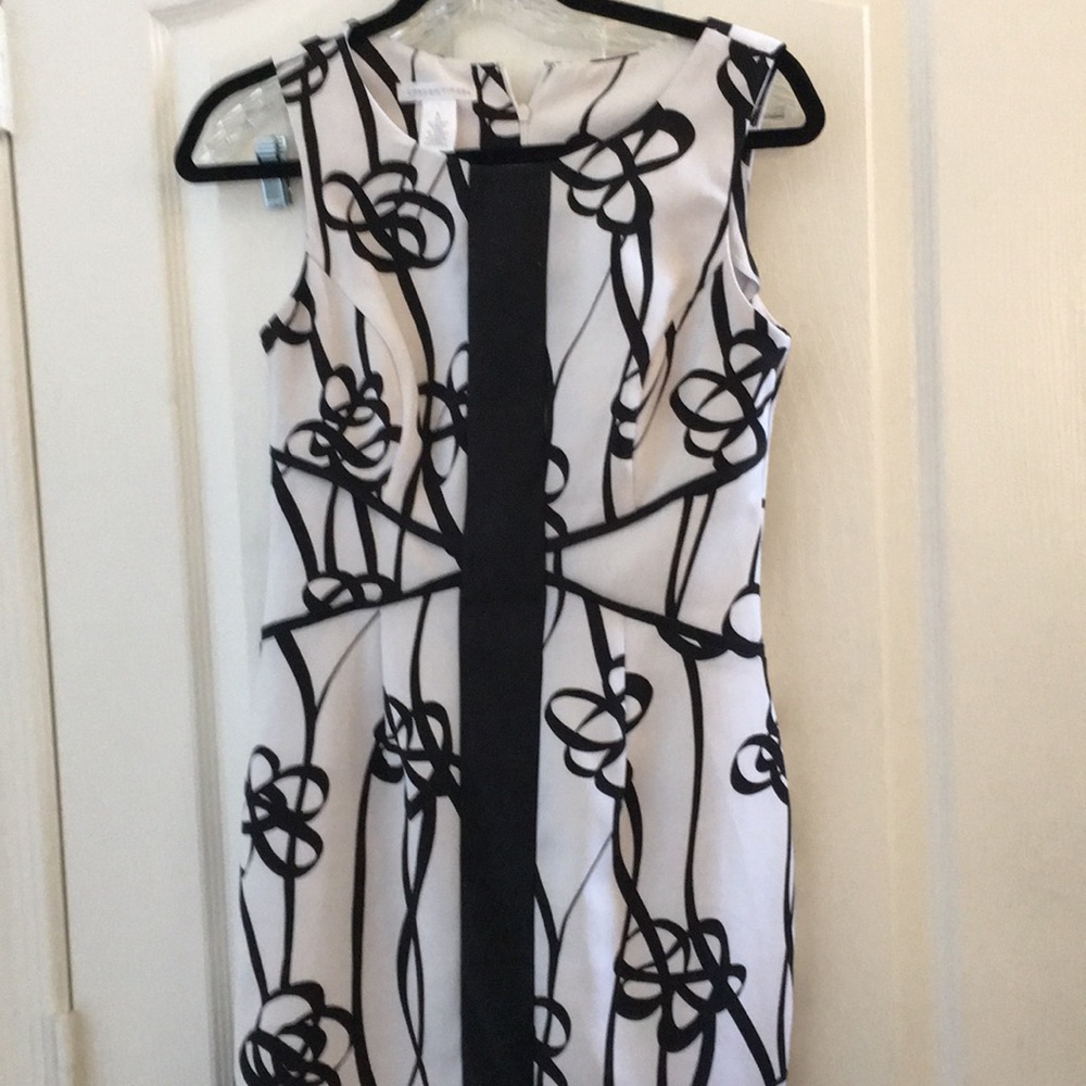 FINAL MARKDOWN Elegant ladies London times dress 6